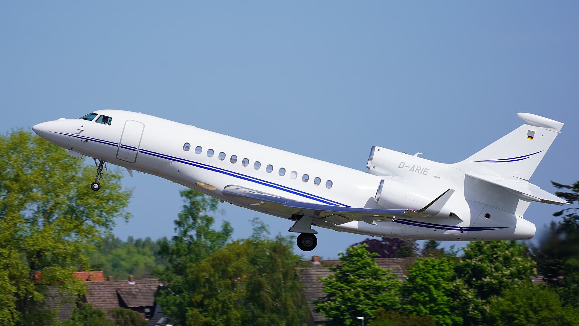 A Falcon 7X on the ground